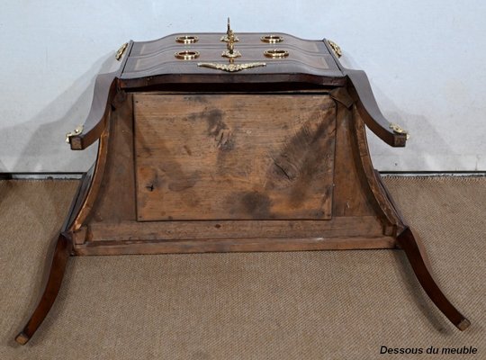 Small Antique Louis XV / Louis XVI Commode-RVK-1440555