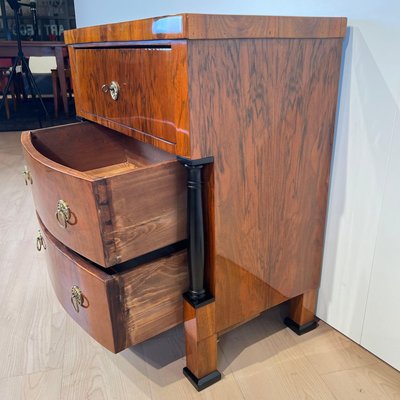 Small Biedermeier Dresser in Walnut, Austria, Vienna, 1830s-NNB-1784664