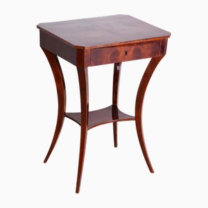 Small Biedermeier Table in Walnut, 1830s-WHY-1768447