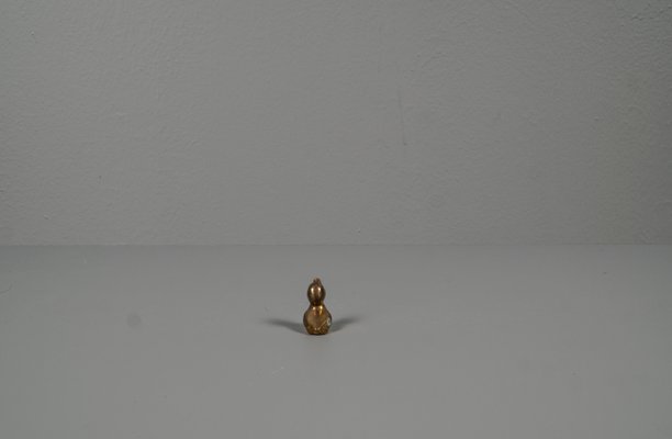 Small Brass Duck Hand Charm-VLO-1173598