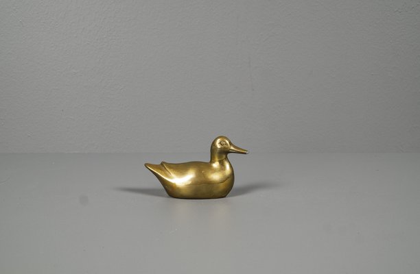 Small Brass Duck Hand Charm-VLO-1259424