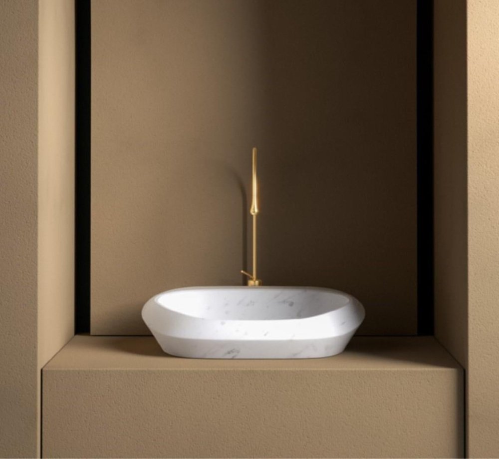 Small Calacatta Macchia Vecchia Tosca Washbasin by Marmi Serafini