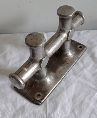 Small Cast Iron Coat Hook Bar in the Form of a Clamp, 1970s-HOI-1293315