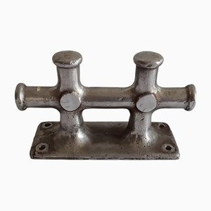 Small Cast Iron Coat Hook Bar in the Form of a Clamp, 1970s-HOI-1293315