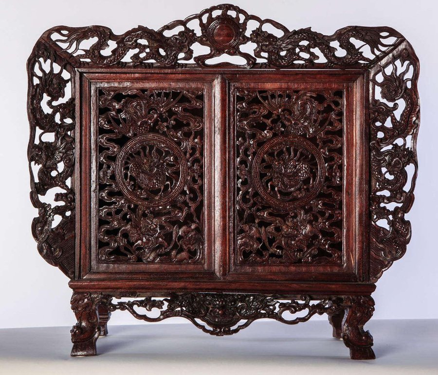 Small Chinese Openwork Wood Cabinet Depicting Dragons-MBH-1032288