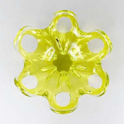 Small Czech Art Glass Bowl attributed to Josef Hospodka for Chribska Glassworks, 1960s-TZ-2018691