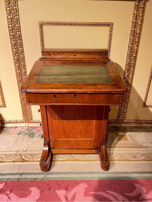 Small Desk, England, 1890s-FLW-1401983