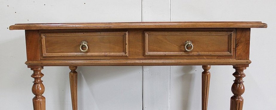 Small Desk in Walnut, 1920s-RVK-895730