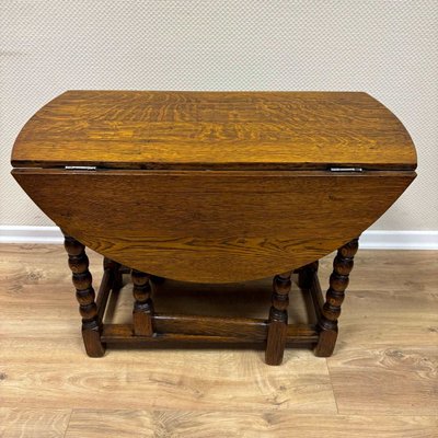 Small English Folding Table in Oak, 1890s-ALF-2033612