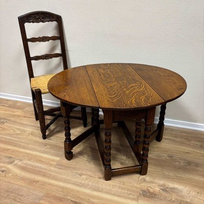 Small English Folding Table in Oak, 1890s-ALF-2033612