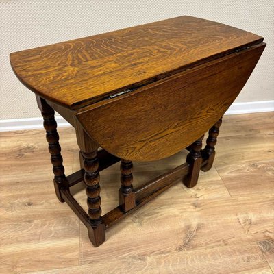 Small English Folding Table in Oak, 1890s-ALF-2033612