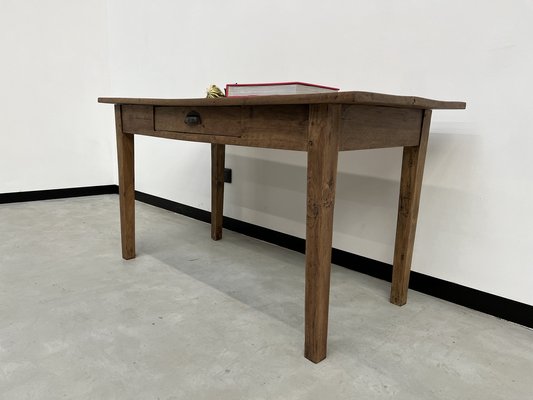 Small French Farm Dining Table in Walnut, 1920s-WKI-1748868