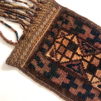 Small Handwoven Wool Kilim Rug-GIW-1732276