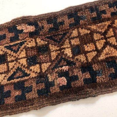 Small Handwoven Wool Kilim Rug-GIW-1732276