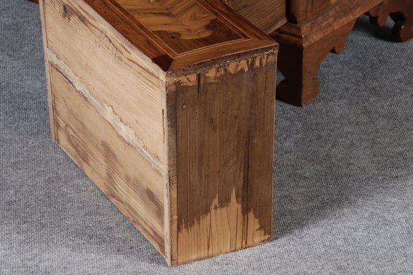 Small Italian Baroque Chest of Drawers in Walnut, 1750s-DXD-1790780