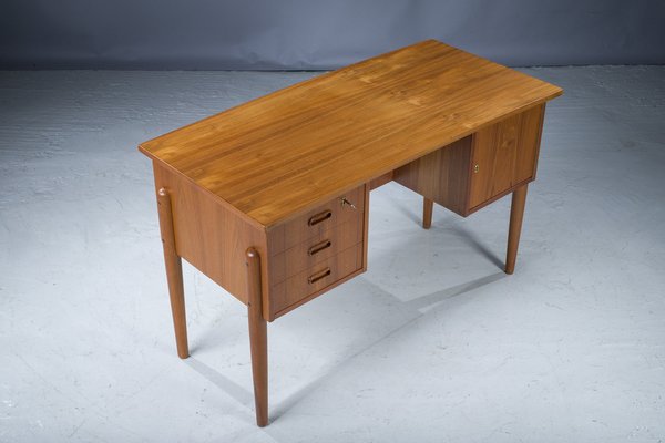 Small Mid-Century Danish Teak Desk, 1970s-ZZH-1283352