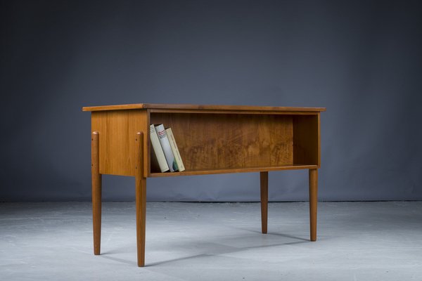 Small Mid-Century Danish Teak Desk, 1970s-ZZH-1283352