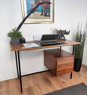 Small Mid-Century Italian Cross Bar Desk in Wood & Brass-EUP-1188342