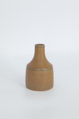 Small Mid-Century Scandinavian Modern Collectible Caramel Stoneware Vase by Gunnar Borg for Höganäs Ceramics, 1960s-ZAA-1784371