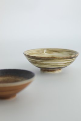 Small Mid-Century Scandinavian Modern Collectible Glazed Brown Stoneware Bowls by Gunnar Borg for Höganäs Keramik, 1960s, Set of 2-ZAA-1800483