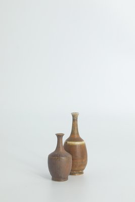 Small Mid-Century Scandinavian Modern Collectible Honey Brown Stoneware Vases by Gunnar Borg for Höganäs Ceramics, 1960s, Set of 4-ZAA-1795586