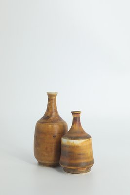 Small Mid-Century Scandinavian Modern Collectible Honey Brown Stoneware Vases by Gunnar Borg for Höganäs Ceramics, 1960s, Set of 4-ZAA-1795586