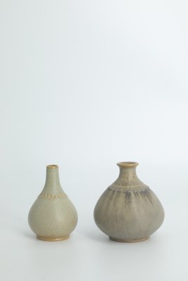 Small Mid-Century Scandinavian Modern Collectible Pistachio Stoneware Vases by Gunnar Borg for Gunnars Ceramics Höganäs, 1960s, Set of 2-ZAA-1800990