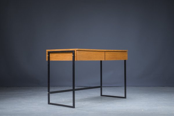 Small Mid-Century Teak Desk, 1970-ZZH-1152821