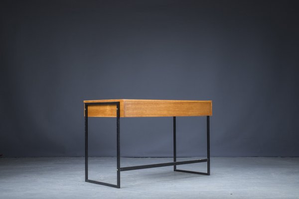 Small Mid-Century Teak Desk, 1970-ZZH-1152821