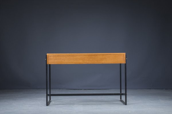 Small Mid-Century Teak Desk, 1970-ZZH-1152821