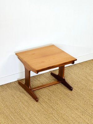 Small Scandinavian Teak Coffee Table, 1960s-PLK-2020026