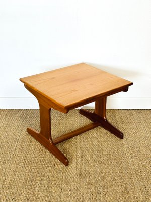 Small Scandinavian Teak Coffee Table, 1960s-PLK-2020026