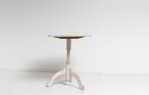 Small Swedish Rustic Tilt Top Column Table-MJF-1264961