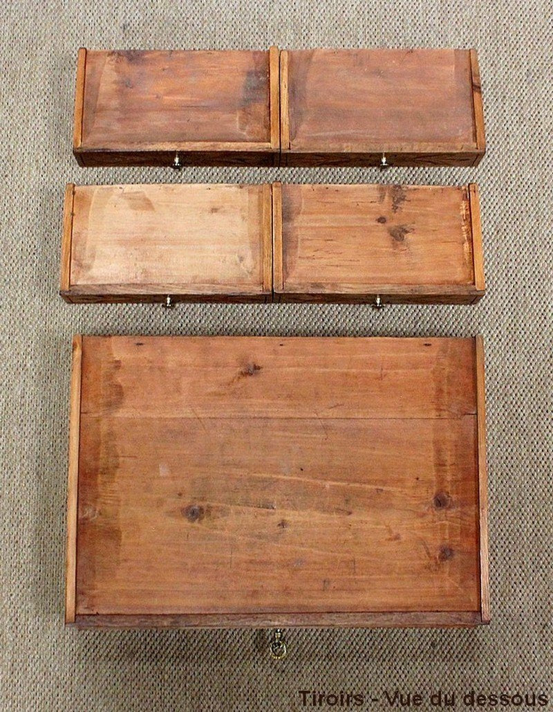 Small Tiered Child's Desk in Solid Oak, Late 19th Century