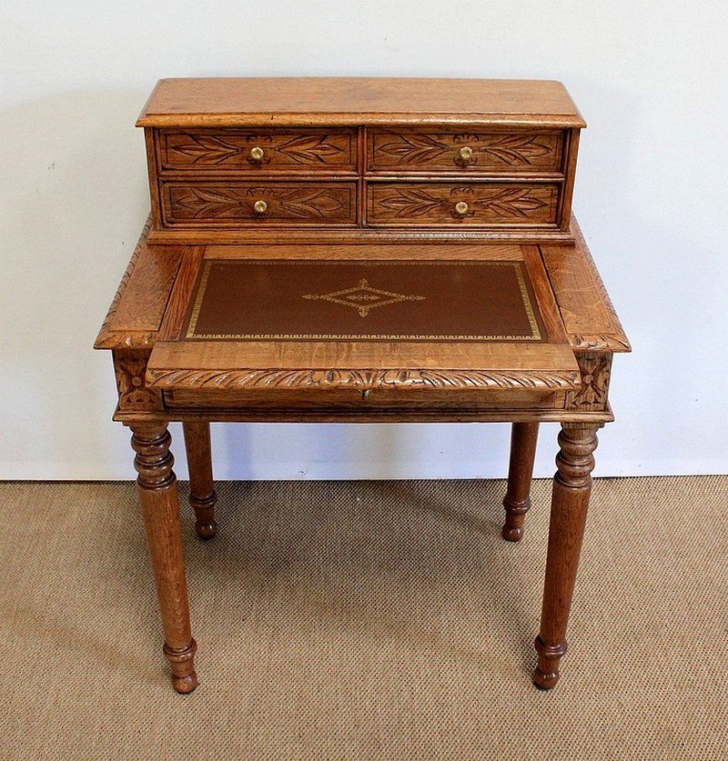 Small Tiered Child's Desk in Solid Oak, Late 19th Century