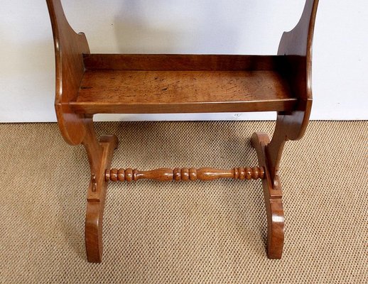 Small Vide-Poche Table in Solid Walnut, Mid-19th Century-RVK-1016309