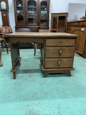 Small Vintage Desk in Oak, 1940s-HLV-1428673