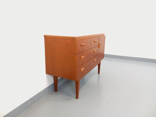 Small Vintage Scandinavian Sideboard in Teak, 1960s-AHO-1821154