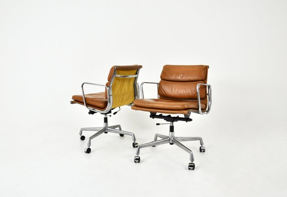 Soft Pad Chairs by Charles and Ray Eames for Herman Miller, 1970s, Set of 2-HFM-2034730