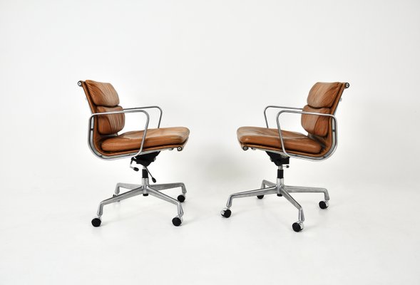 Soft Pad Chairs by Charles and Ray Eames for Herman Miller, 1970s, Set of 2-HFM-2034730