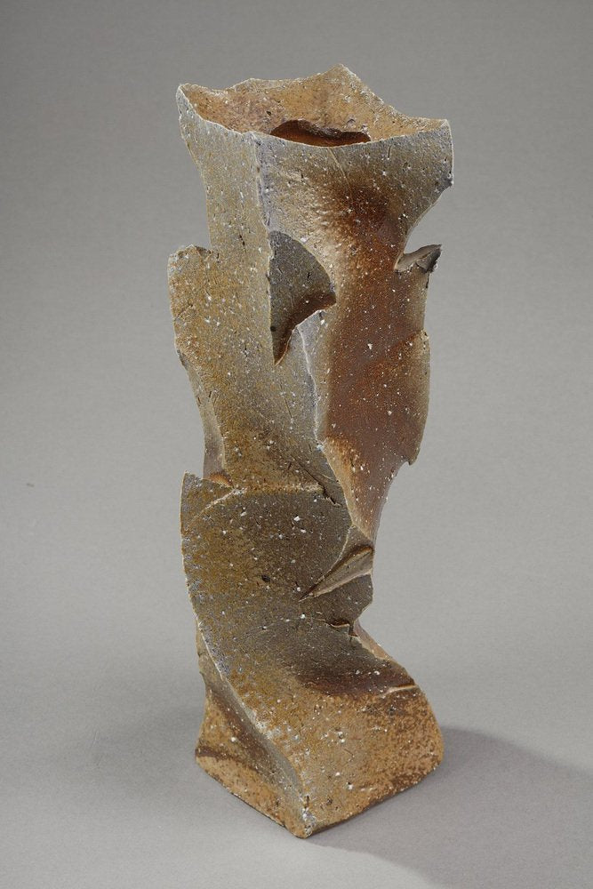 Soliflore Sculpture Bizen Pottery by Mori Taiga Artist, Japan