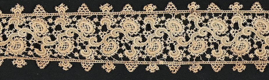 Southern Italian Embroidery, Artisanal Decorative Object, 18th Century-ZCI-965343