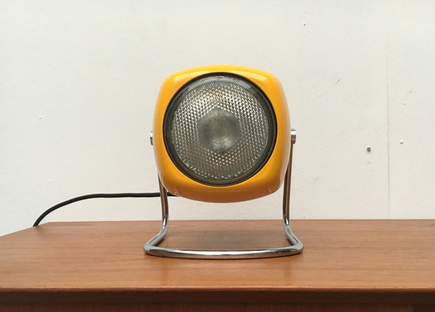 Space Age Italian Metal Table Lamp from Harveiluce, 1970s