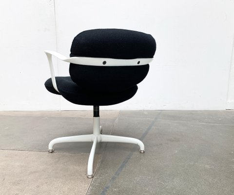 Space Age Model 2038 Swivel Chair by Bruce Hannah & Andrew Morrison for Knoll International, 1970s-UAH-1627117