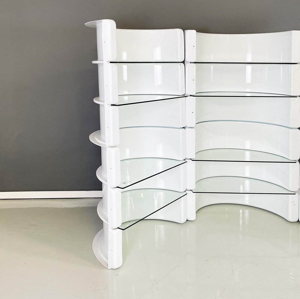 Space Age Modular Bookcase in White Fiberglass from Astrarte, Italy, 1970s, Set of 6