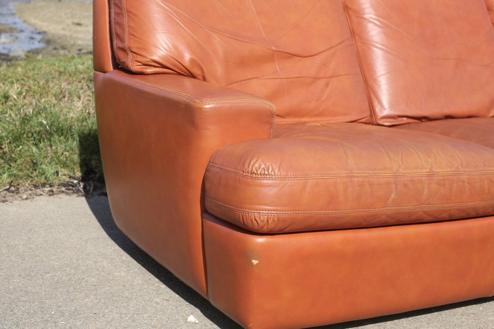 Space Age Sofa in Tan Leather, 1970