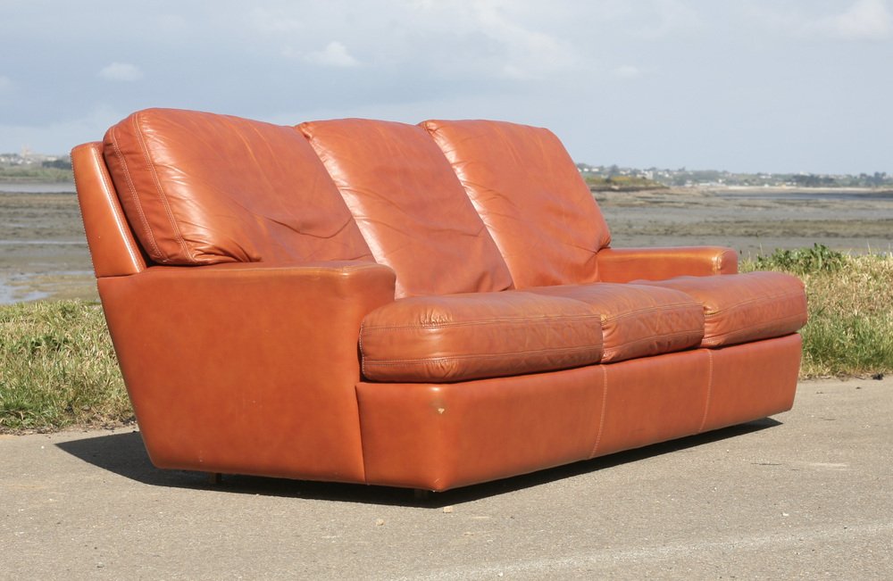 Space Age Sofa in Tan Leather, 1970