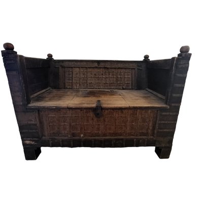 Spanish Bank with Wooden Chest-TCS-1742963