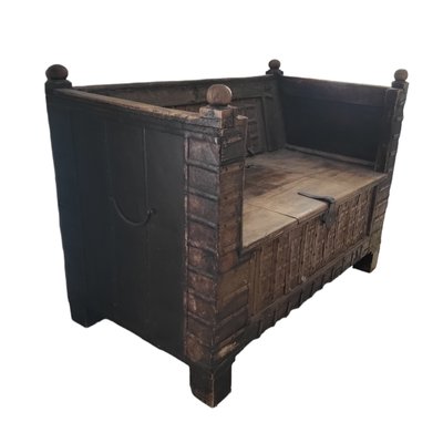 Spanish Bank with Wooden Chest-TCS-1742963