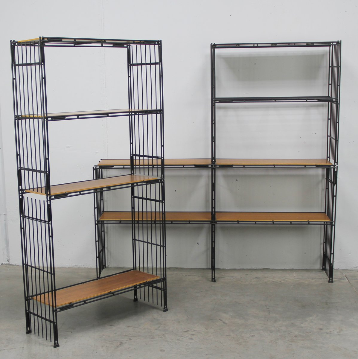 Spanish Modular MULTI STRUX Shelves from Multimueble, 1960s, Set of 19